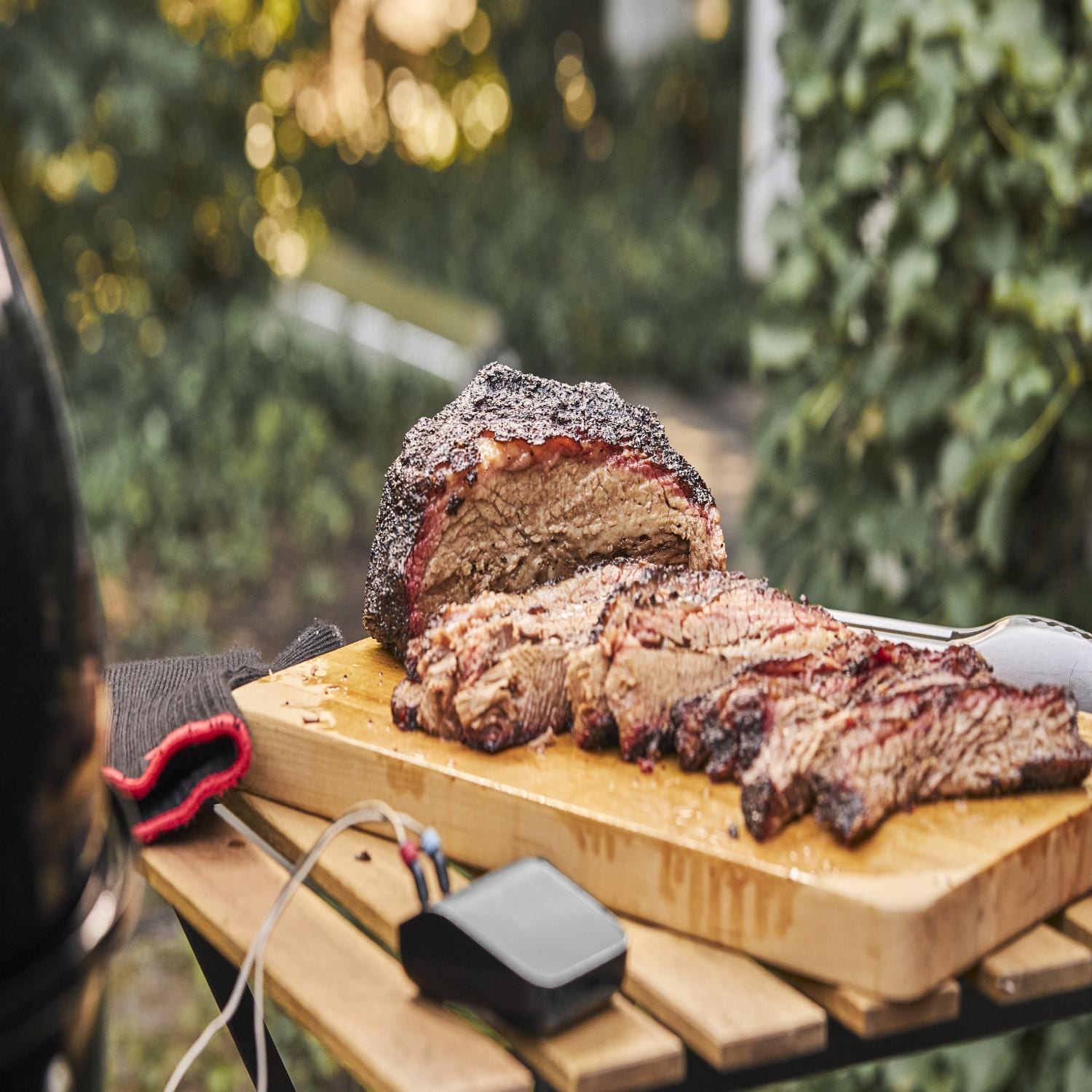 Weber 3201 Connect WiFi-Enabled Smart Grilling Hub - Lifestyle Brisket  thumbnail