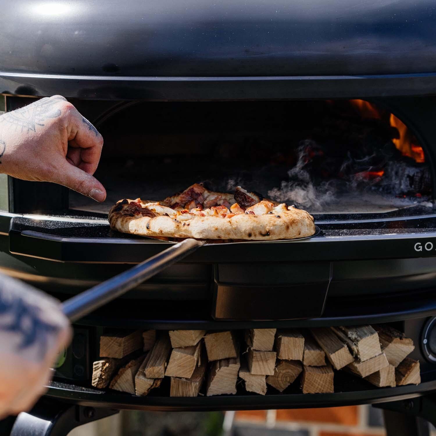 Gozney GDNOBUS1625 Dome Natural Gas Pizza Oven - Black - Lifestyle thumbnail