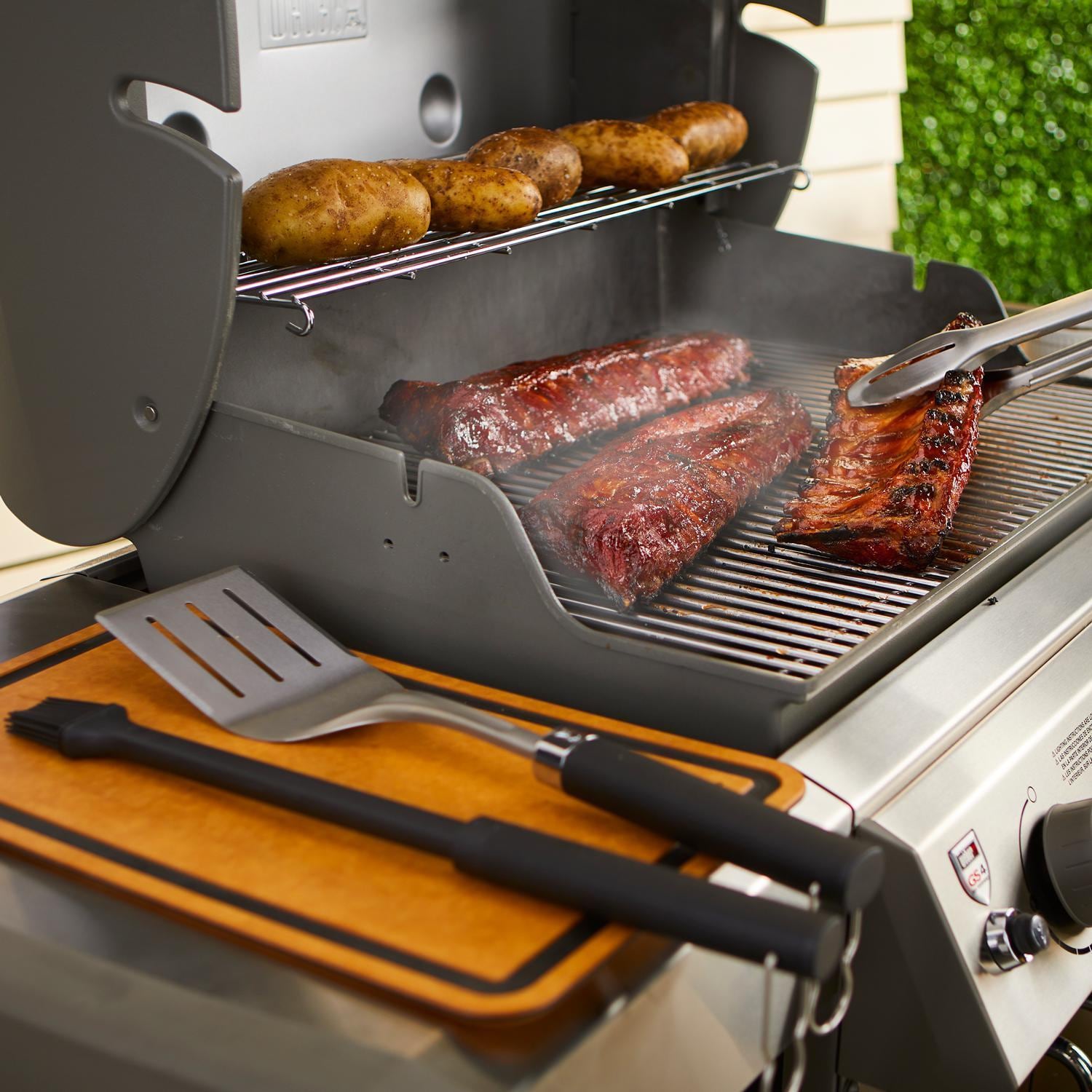 Weber 6772 Precision 3-Piece Grilling Tool Set - Flipping Ribs - White Background thumbnail