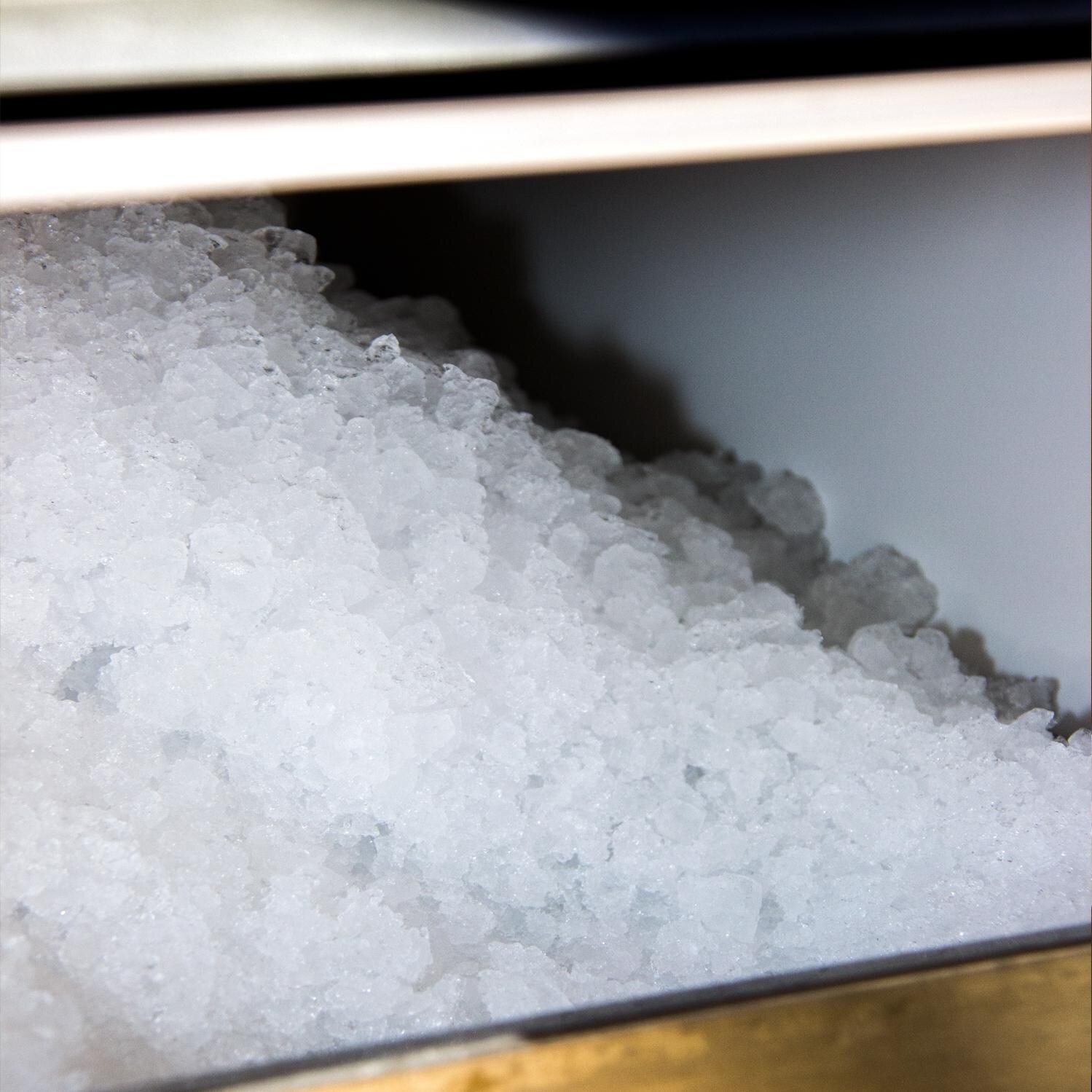 Manitowoc 20Inch 181 Lb. Undercounter Freestanding Flake Ice Maker