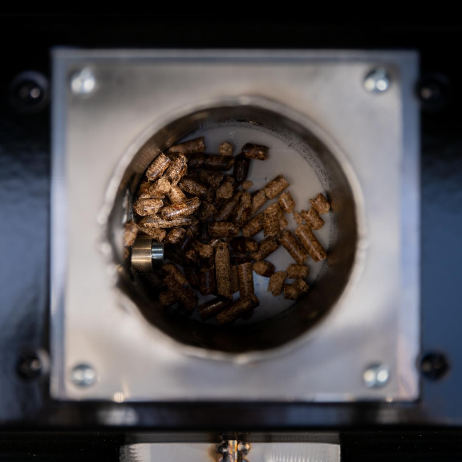 Camp Chef PG24HGSK Apex 24-Inch Pellet Grill W/ Gas Kit and Sidekick - Pellets Loaded thumbnail