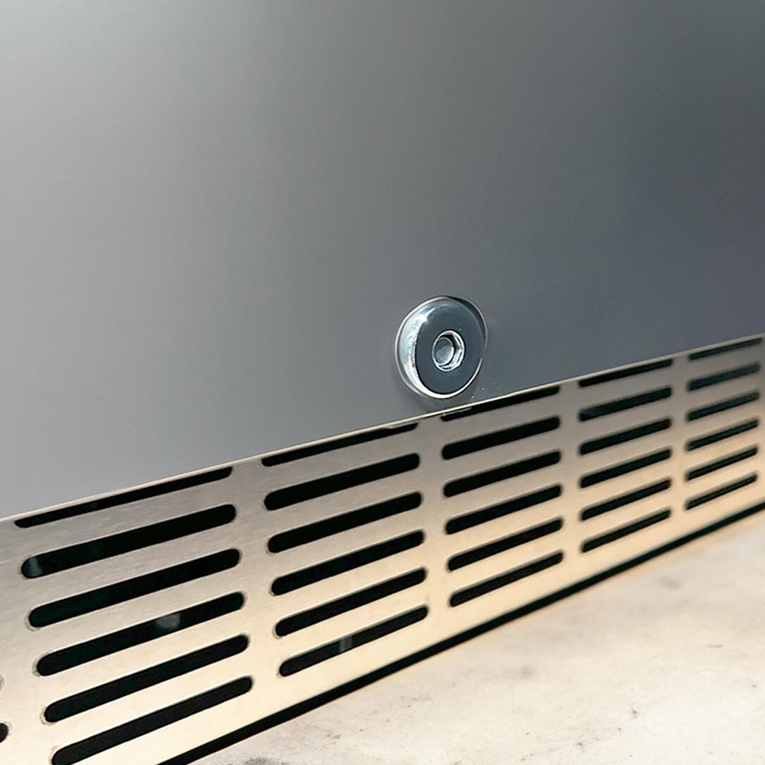 24-in 5.01 Cu. Ft. Outdoor Rated Stainless Steel Compact Refrigerator - Key Hole - Detail thumbnail