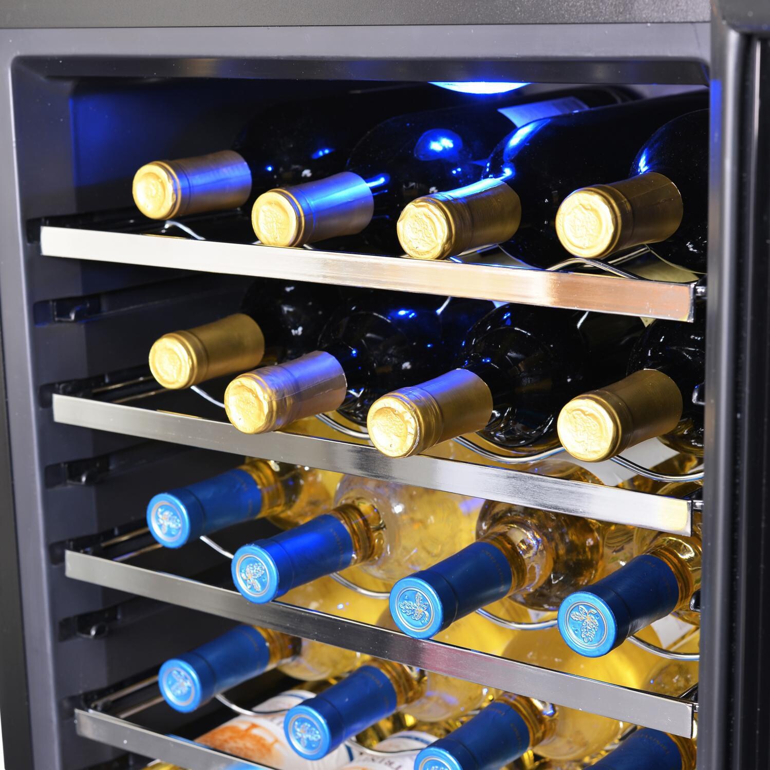 NewAir 28 Bottle Freestanding Thermoelectric Wine Cooler - AW281E - Interior thumbnail