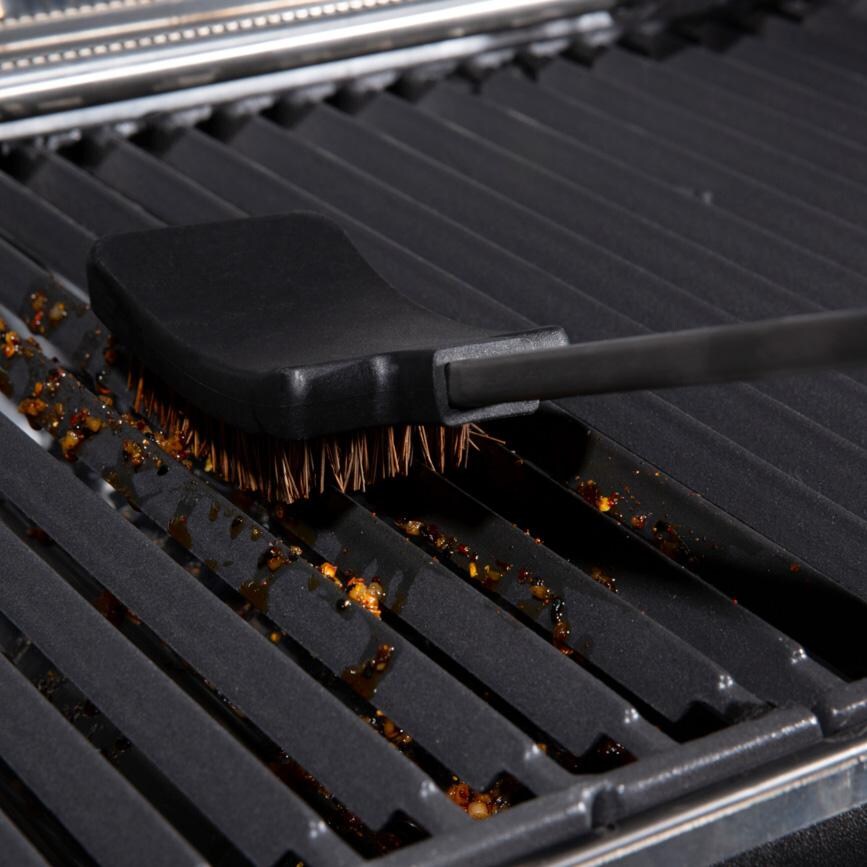 Broil King Baron Palmyra Grill Brush - 64038 - In Use - Lifestyle thumbnail