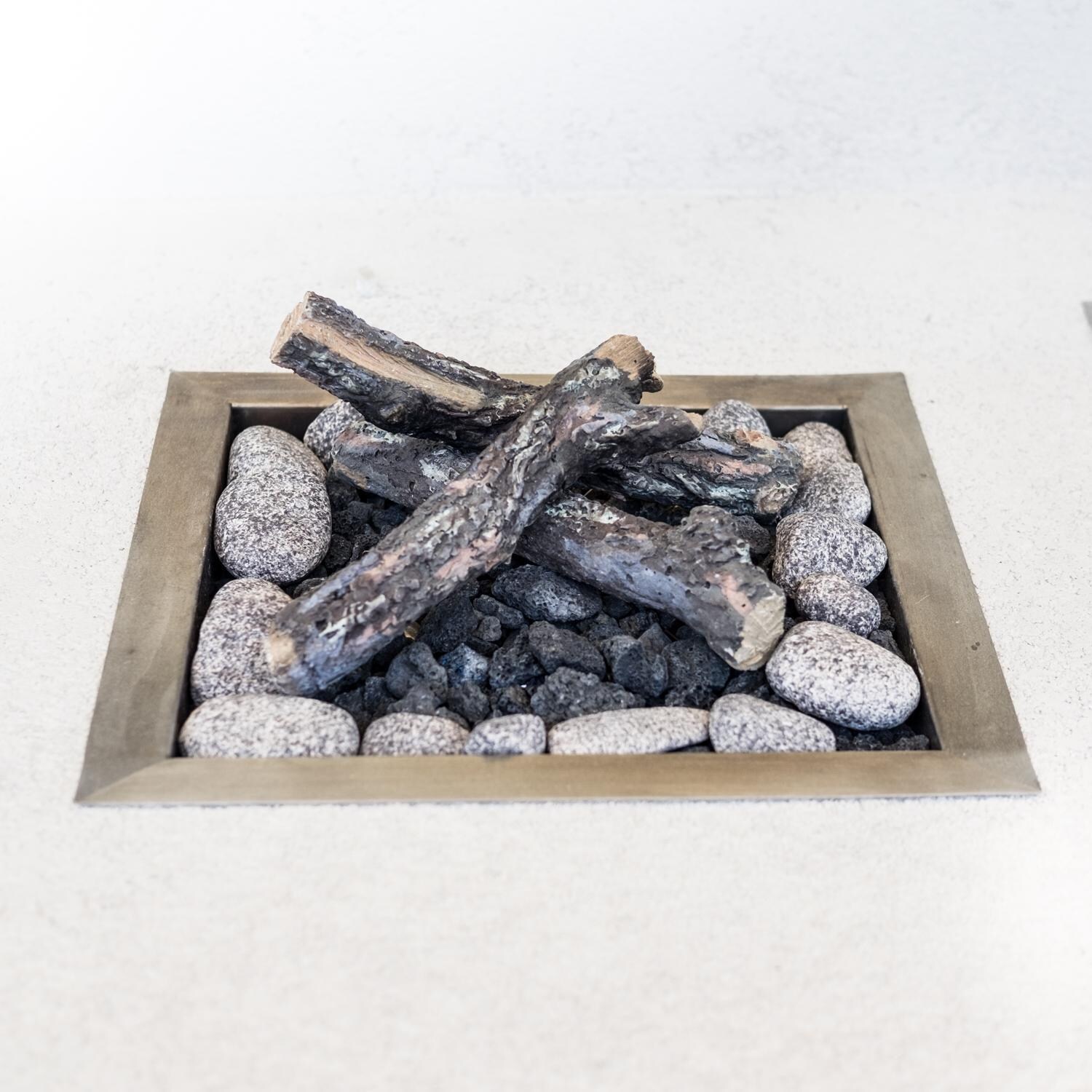 BBQGuys Signature Series - FPR7 - Lava Rock - Black - With Mixed Media thumbnail