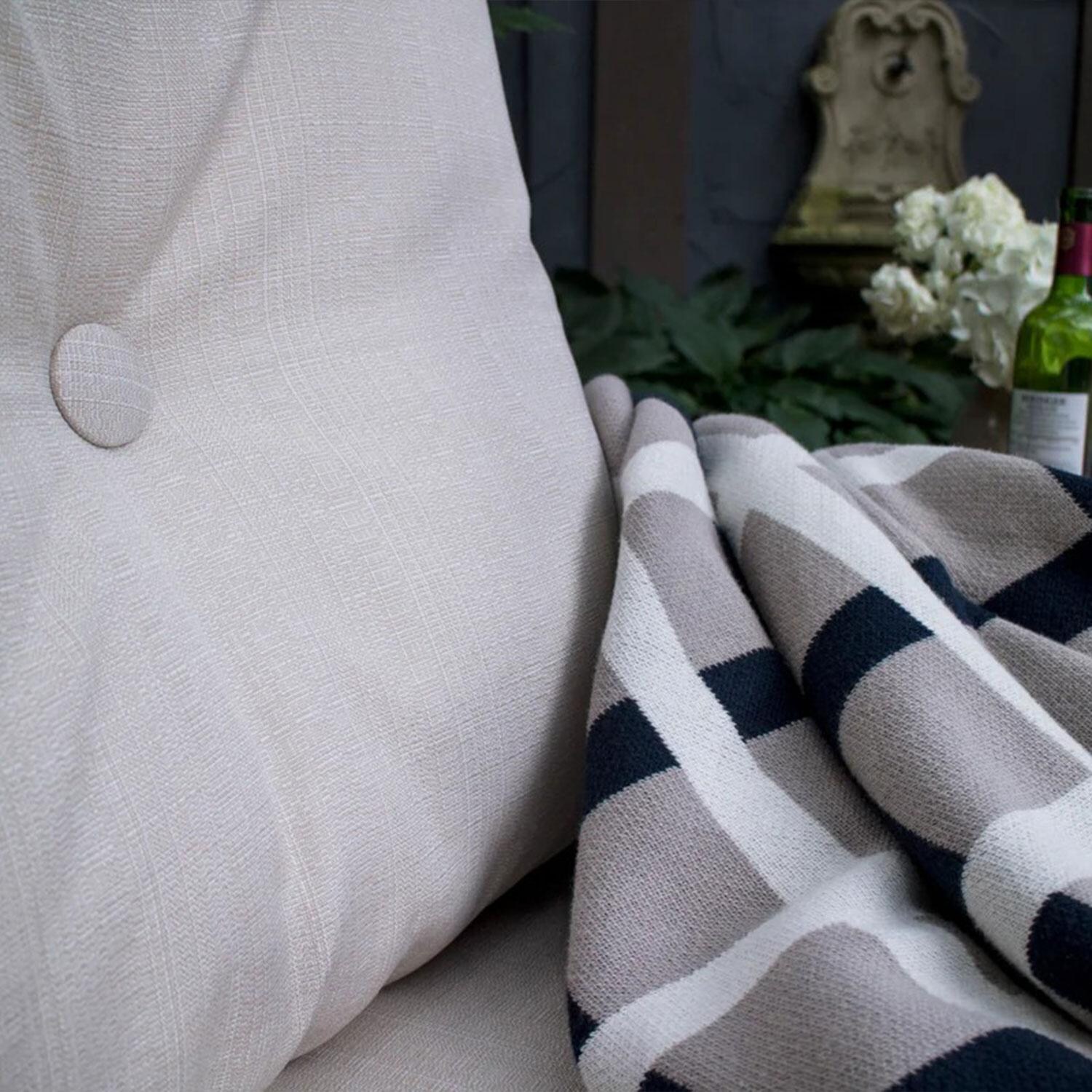 POLYWOOD Vineyard 4-Piece Deep Seating Rocker Set - Slate Grey / Natural Linen - Cushion - Shown in Teak/Natural Linen finish - Detail thumbnail