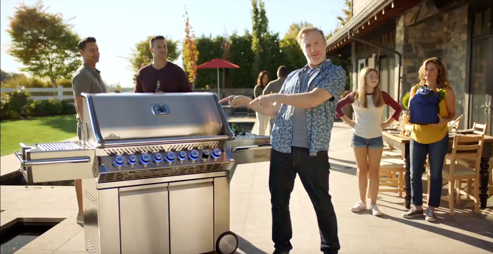Napoleon Grills Video