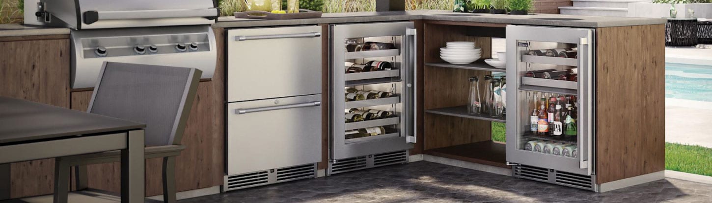 Modern L-shaped outdoor kitchen with built-in wine cooler