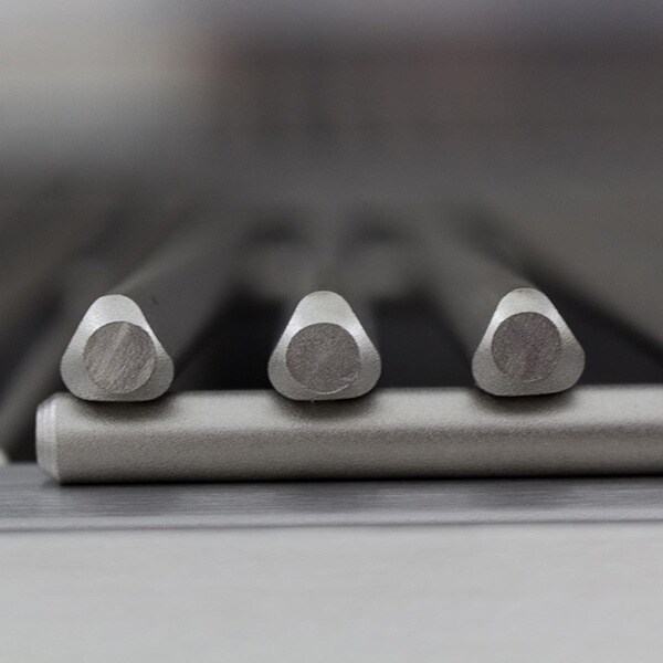 Blaze LTE 32-Inch 4-Burner Built-In Natural Gas Grill w/ Rear Infrared Burner & Grill Lights - BLZ-4LTE2-NG