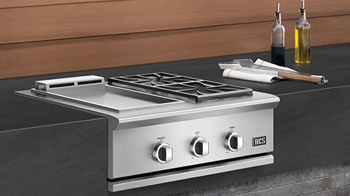 Side Burner with oils and tongs