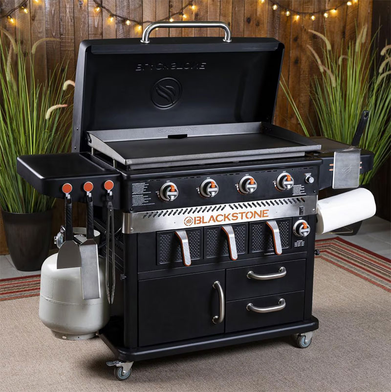 Blackstone Patio Gas Griddle with lid open