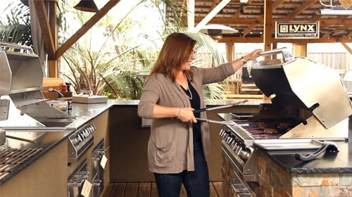 How to Clean & Season Your Grill Grates