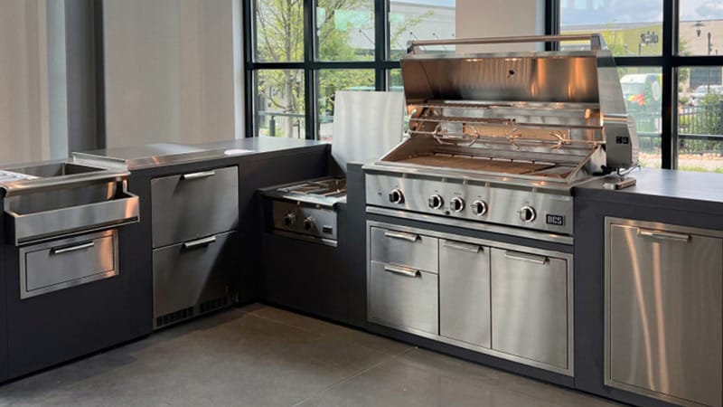 Outdoor Kitchen display featuring DCS Grills at the Atlanta BBQGuys Design Center